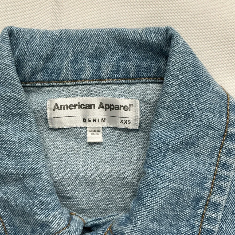 American Apparel Classic Trucker Jean Jacket Mens XXS Light Wash Denim RSAND400W